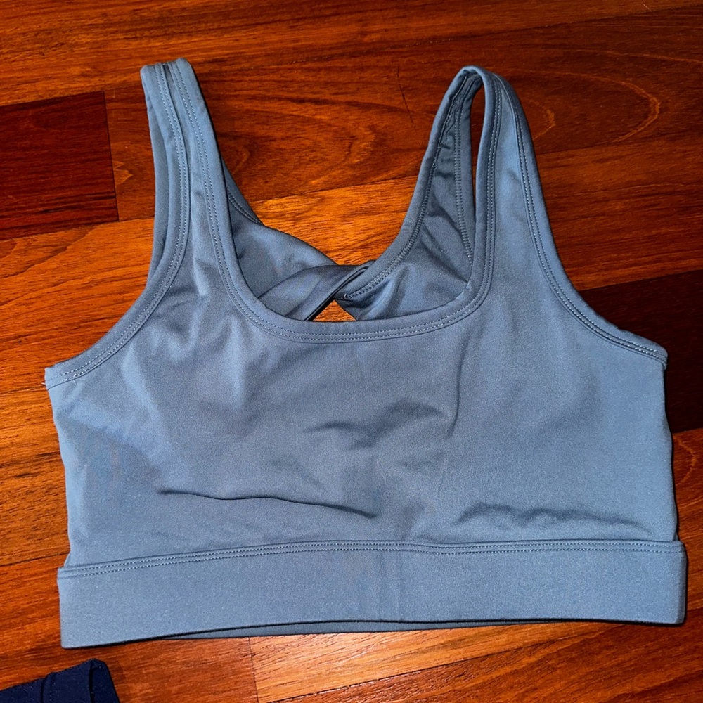 le ore teal blue set top and bottom - size smalls
